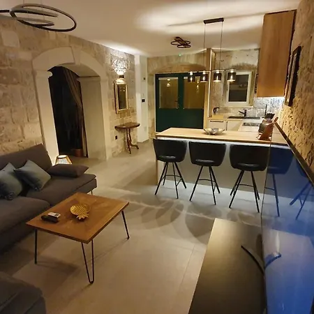 Kamarin Luxury