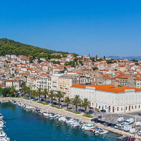 Kamarin Luxury 스플리트