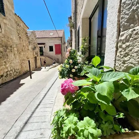 Kamarin Luxury Lägenhet Split