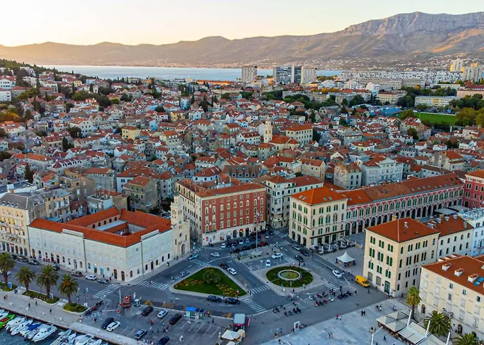 Kamarin Luxury Lägenhet *