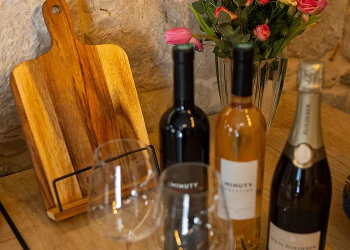 Kamarin Luxury Lägenhet *