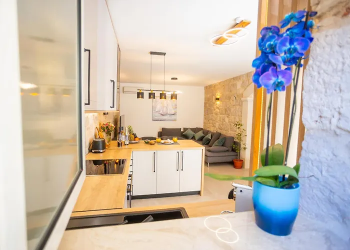 Kamarin Luxury Lägenhet