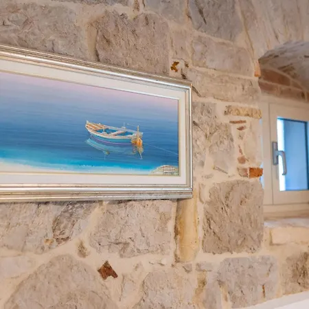 Kamarin Luxury Apartman *